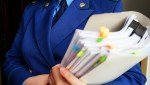 Старорусская межрайонная прокуратура добивается взыскания процентов за пользование чужими денежными средствами